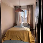 Sunny 2 Bedroom In The Center Апартаменты