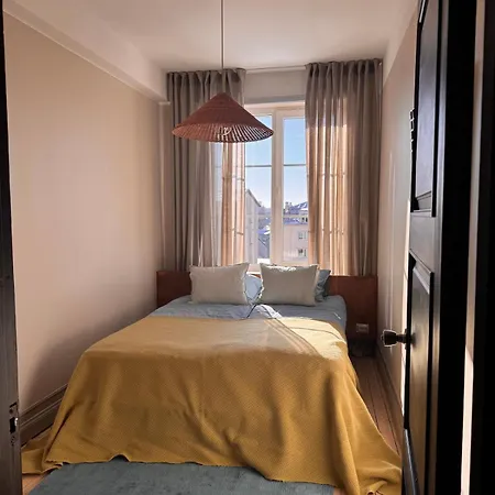 Sunny 2 Bedroom In The Center Διαμέρισμα
